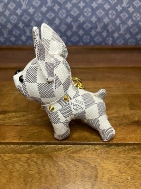 Louis Vuitton Cream & Gray Damier Azur Dog Charm Keyring